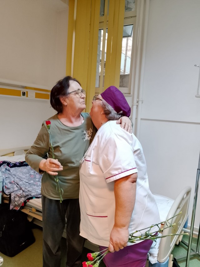 faptele bune sunt ghioceii dragostei campanie umanitara emotionanta in spitalele din constanta de martisor faptele bune sunt ghioceii dragostei campanie umanitara emotionanta in spitalele din constanta de martisor