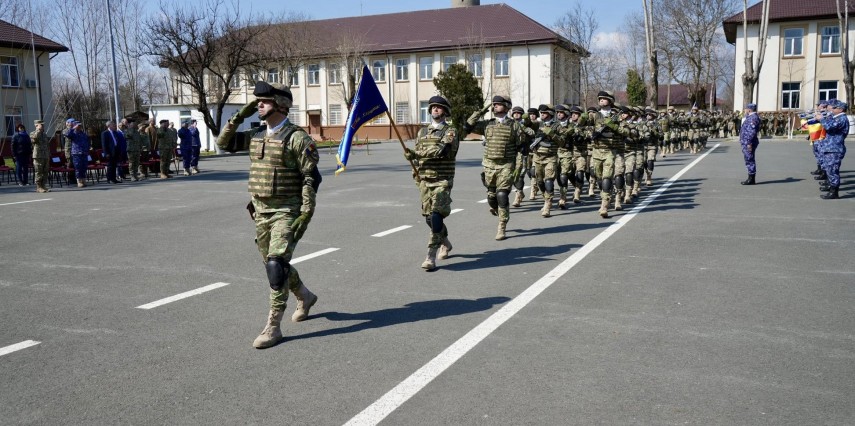 foto ceremonie de predare primire a comenzii si drapelului de lupta la brigada 9 mecanizata marasesti foto ceremonie de predare primire a comenzii si drapelului de lupta la brigada 9 mecanizata marasesti