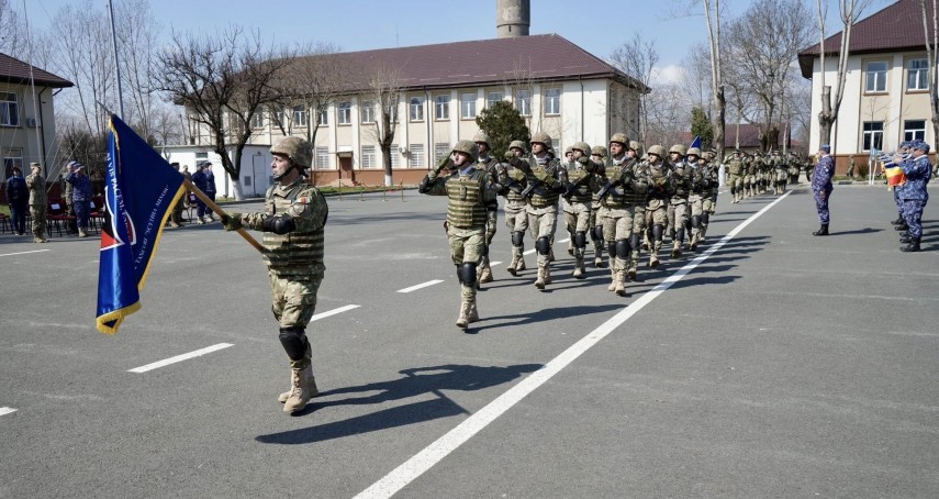 foto ceremonie de predare primire a comenzii si drapelului de lupta la brigada 9 mecanizata marasesti foto ceremonie de predare primire a comenzii si drapelului de lupta la brigada 9 mecanizata marasesti