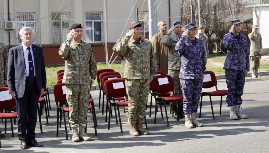 foto ceremonie de predare primire a comenzii si drapelului de lupta la brigada 9 mecanizata marasesti foto ceremonie de predare primire a comenzii si drapelului de lupta la brigada 9 mecanizata marasesti