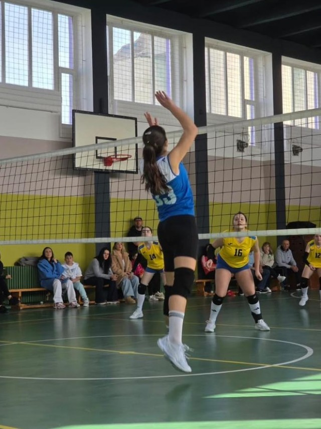 mini volei fetele de la cs medgidia s au calificat la turneul semifinal 2 dupa ce au castigat grupa de mini volei fetele de la cs medgidia s au calificat la turneul semifinal 2 dupa ce au castigat grupa de
