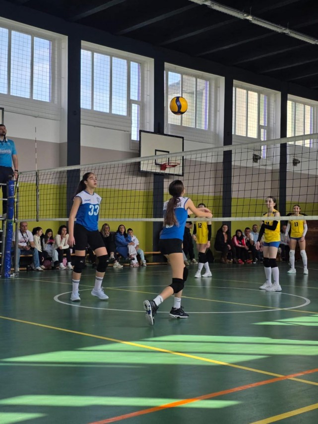 mini volei fetele de la cs medgidia s au calificat la turneul semifinal 2 dupa ce au castigat grupa de mini volei fetele de la cs medgidia s au calificat la turneul semifinal 2 dupa ce au castigat grupa de