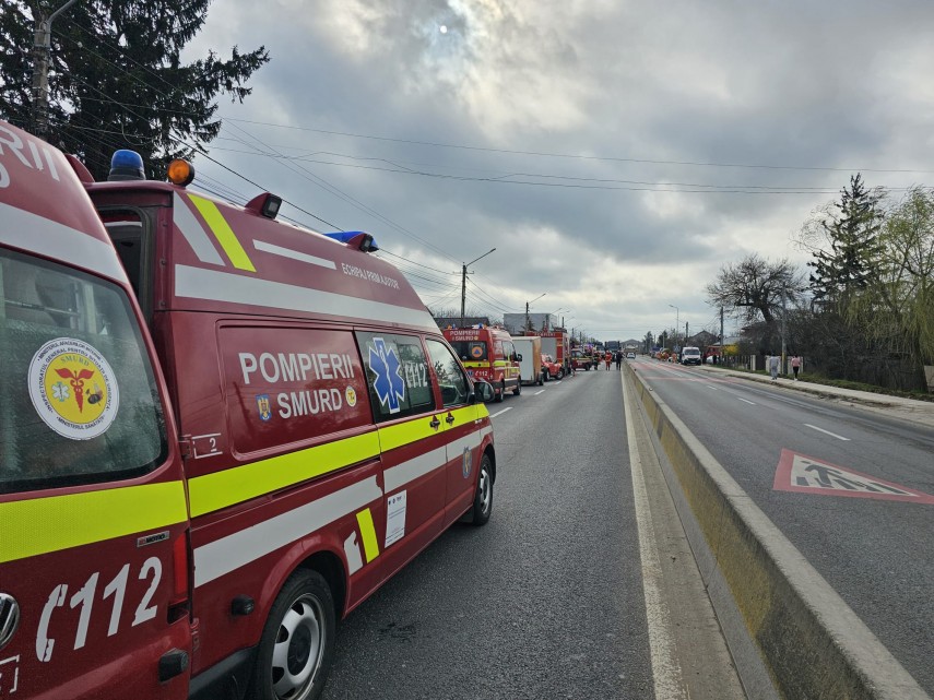accident grav in dambovita implicate un microbuz cu elevi si un autotren 932728 accident grav in dambovita implicate un microbuz cu elevi si un autotren 932728