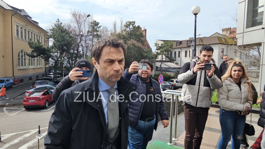 foto video cristian radu primarul suspendat al municipiului mangalia a ajuns la curtea de apel constanta foto video cristian radu primarul suspendat al municipiului mangalia a ajuns la curtea de apel constanta
