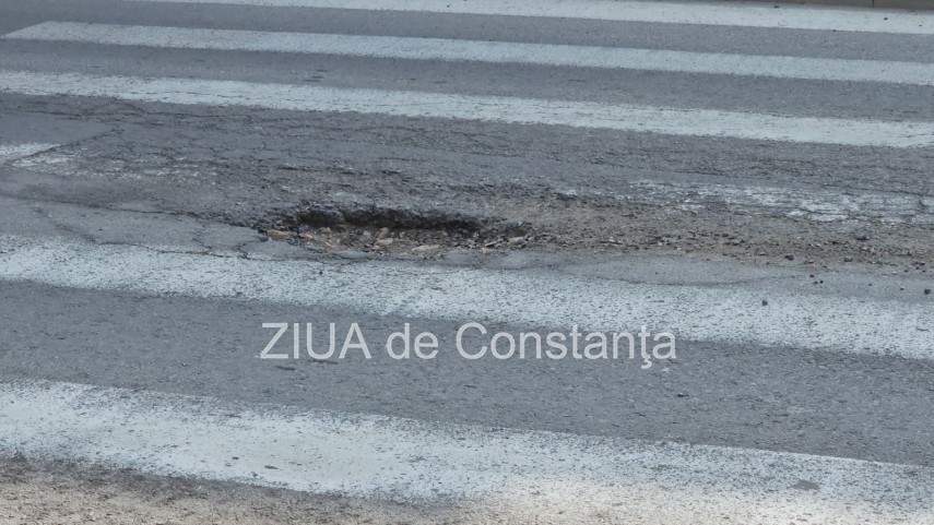 foto groapa periculoasa la trecerea de pietoni pe strada nicolae iorga aproape de intersectia cu bulevardul foto groapa periculoasa la trecerea de pietoni pe strada nicolae iorga aproape de intersectia cu bulevardul