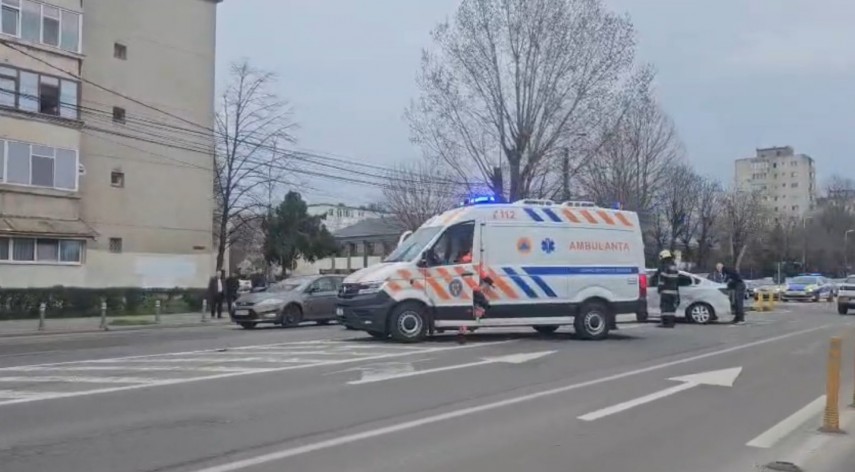 doua persoane ranite intr un accident rutier in zona scolii gimnaziale nr 8 din constanta 933735