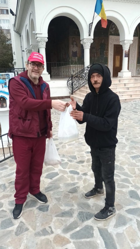 lectia iubirii in saptamana floriilor caravana suflete deschise a adus bucurie pentru mii de copii si lectia iubirii in saptamana floriilor caravana suflete deschise a adus bucurie pentru mii de copii si