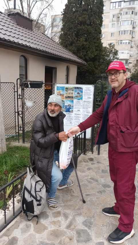 lectia iubirii in saptamana floriilor caravana suflete deschise a adus bucurie pentru mii de copii si lectia iubirii in saptamana floriilor caravana suflete deschise a adus bucurie pentru mii de copii si