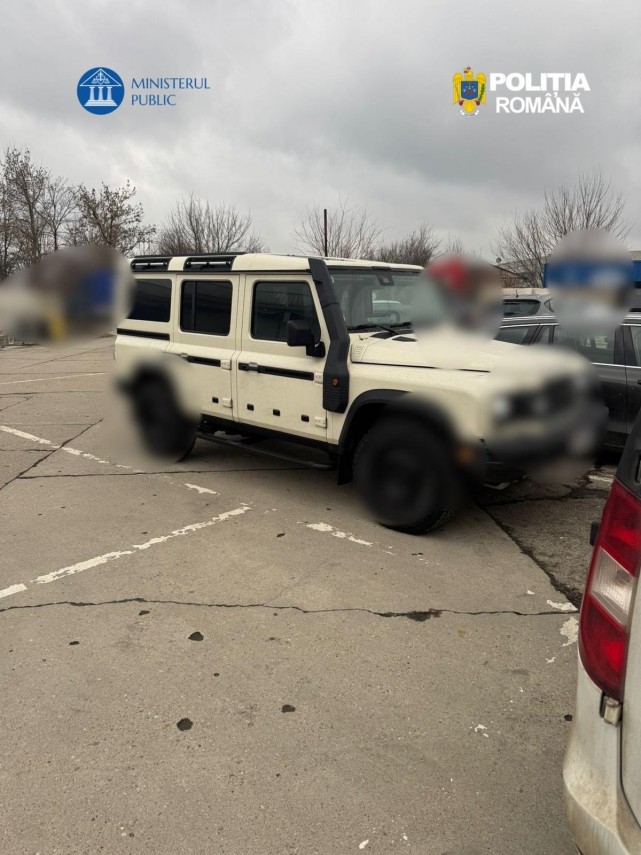 foto perchezitii intr un dosar de importuri ilegale de autoturisme de lux si spalare de bani 933961 foto perchezitii intr un dosar de importuri ilegale de autoturisme de lux si spalare de bani 933961