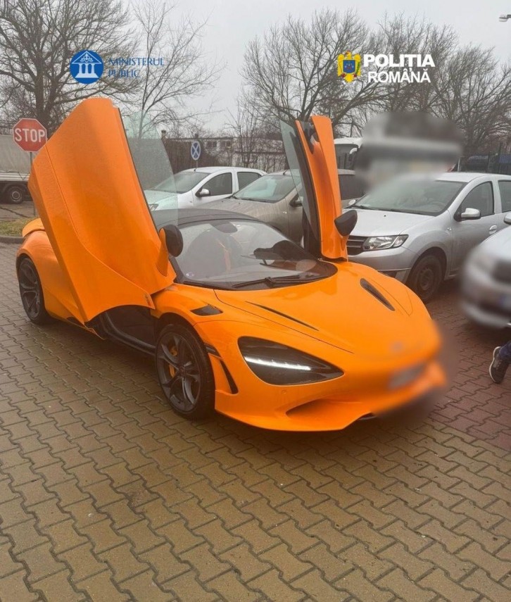 foto perchezitii intr un dosar de importuri ilegale de autoturisme de lux si spalare de bani 933961 foto perchezitii intr un dosar de importuri ilegale de autoturisme de lux si spalare de bani 933961