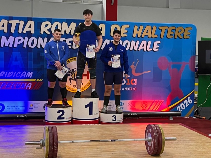 halterofili de la cs farul constanta pe podium la intrecerile nationale de la bucuresti galerie foto halterofili de la cs farul constanta pe podium la intrecerile nationale de la bucuresti galerie foto