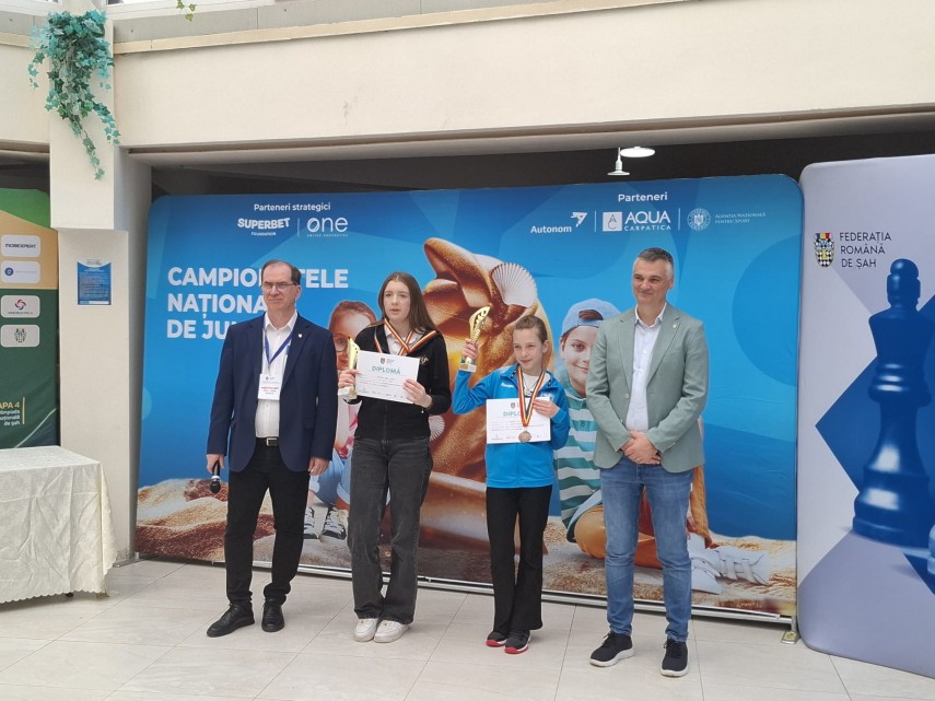 csm constanta sah diana nicola dospin pe podium la nationale a obtinut si titlul de candidat maestru csm constanta sah diana nicola dospin pe podium la nationale a obtinut si titlul de candidat maestru
