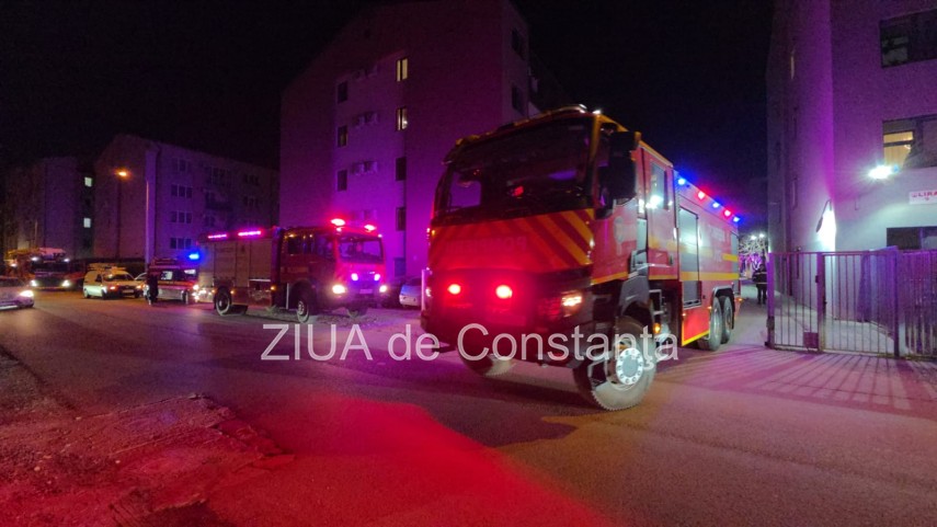 incendiu in municipiul constanta pompierii intervin pe strada constantin bobescu 934603 incendiu in municipiul constanta pompierii intervin pe strada constantin bobescu 934603