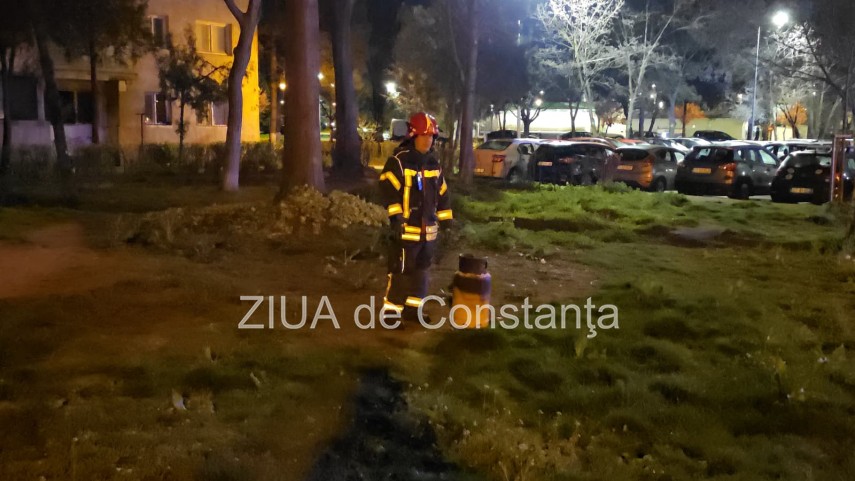 foto video explozie intr un bloc din constanta adulti si copiii evacuati de urgenta 934608 foto video explozie intr un bloc din constanta adulti si copiii evacuati de urgenta 934608