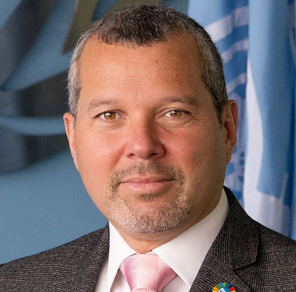 Nicio tara nu are dreptul de a bloca navigatia in stramtoarea Ormuz, a declarat seful agentiei maritime a ONU 