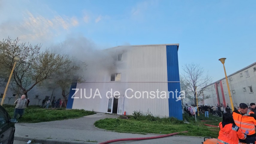 foto video incendiu in cartierul henri coanda din constanta 934777 foto video incendiu in cartierul henri coanda din constanta 934777