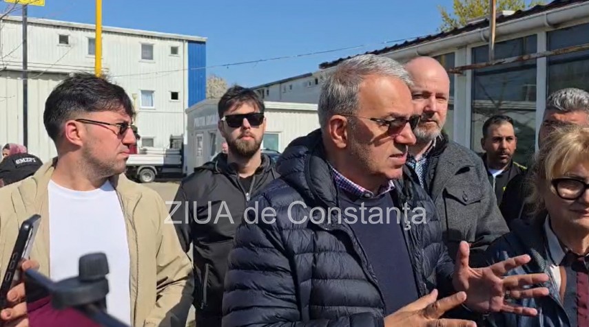 foto video stiri constanta azi primarul vergil chitac prezent in cartierul henri coanda dupa incendiul foto video stiri constanta azi primarul vergil chitac prezent in cartierul henri coanda dupa incendiul