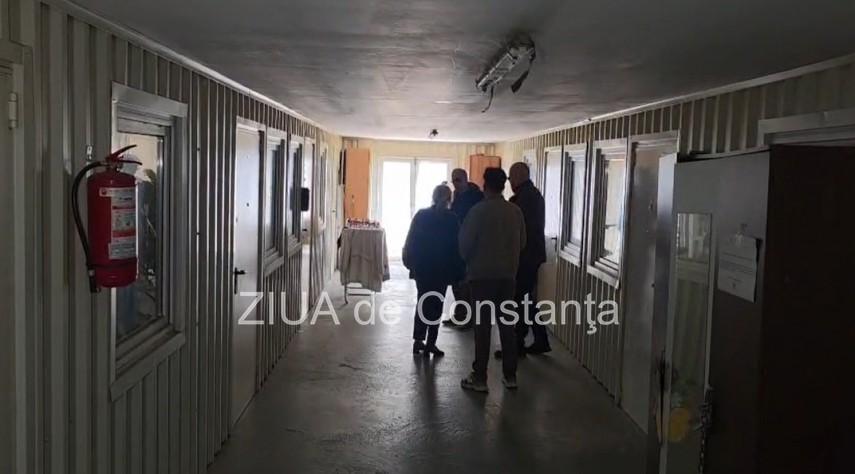 foto video stiri constanta azi primarul vergil chitac prezent in cartierul henri coanda dupa incendiul foto video stiri constanta azi primarul vergil chitac prezent in cartierul henri coanda dupa incendiul