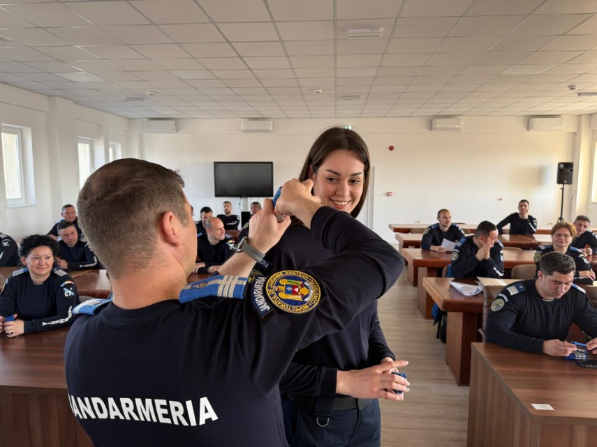 foto stiri constanta ceremonie de avansare in grad pentru 17 ofiteri jandarmi 933920 foto stiri constanta ceremonie de avansare in grad pentru 17 ofiteri jandarmi 933920