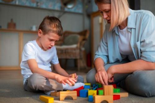 Labirintul autismului în Constanța. Cât costă „biletul” către o viață normală?   