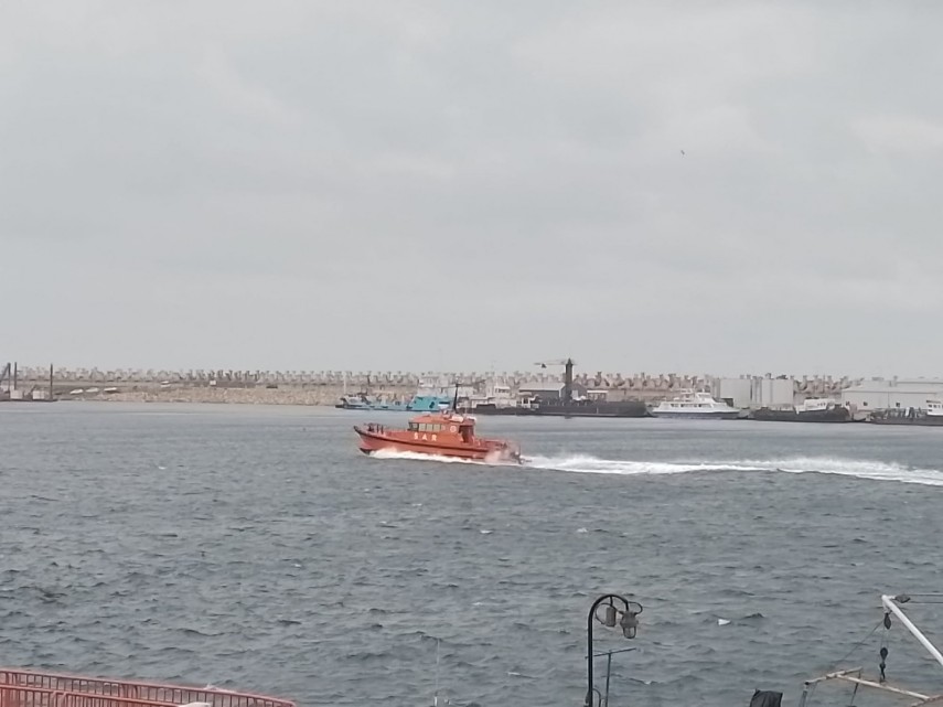 Interventie de urgenta a ARSVOM pe Marea Neagra in rada exterioara a portului Sulina