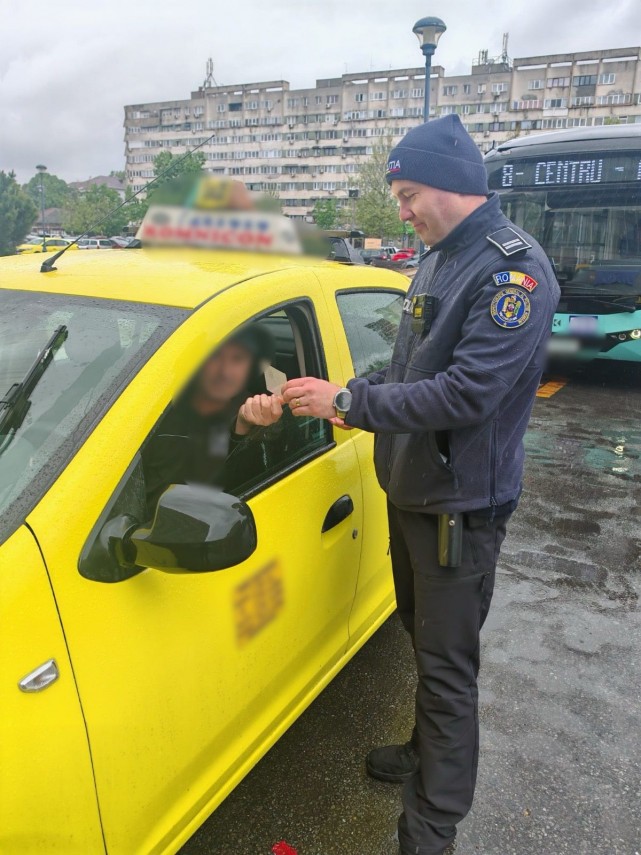 politia romana foto razie masiva in garile din romania gara din constanta vizata 937222 politia romana foto razie masiva in garile din romania gara din constanta vizata 937222