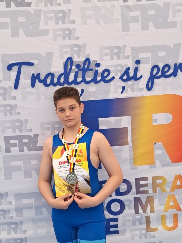 lupte fratii alexandru si mihail danila de la csm constanta evolutii apreciate la campionatul national lupte fratii alexandru si mihail danila de la csm constanta evolutii apreciate la campionatul national