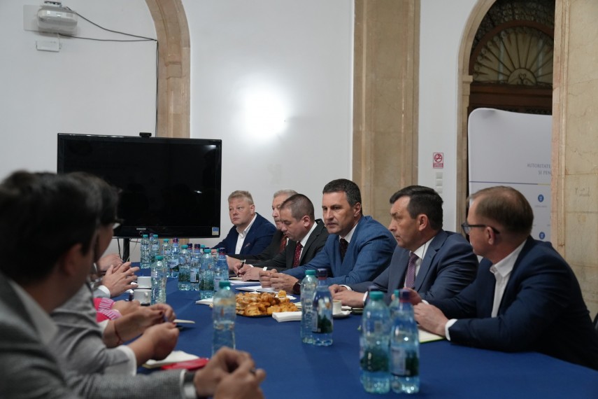 foto criza din sectorul suin in centrul discutiilor la ansvsa fermierii si procesatorii cer masuri urgente foto criza din sectorul suin in centrul discutiilor la ansvsa fermierii si procesatorii cer masuri urgente