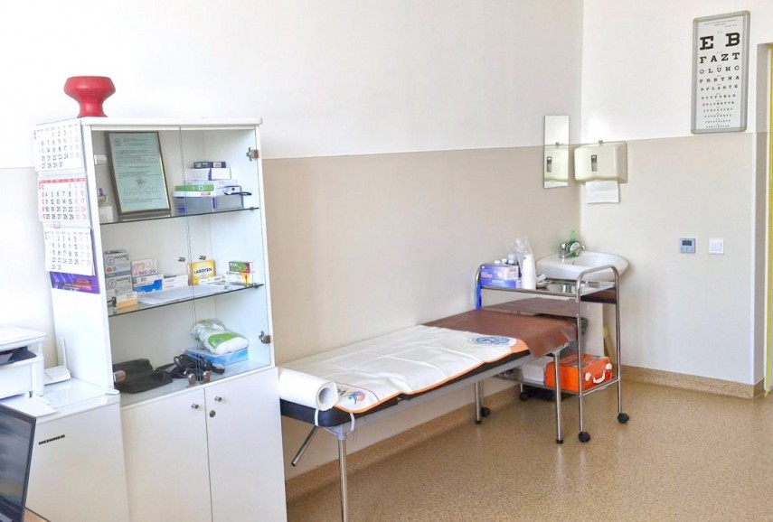 foto peste 70 de cabinete medicale si stomatologice scolare functioneaza in constanta pentru sanatatea foto peste 70 de cabinete medicale si stomatologice scolare functioneaza in constanta pentru sanatatea