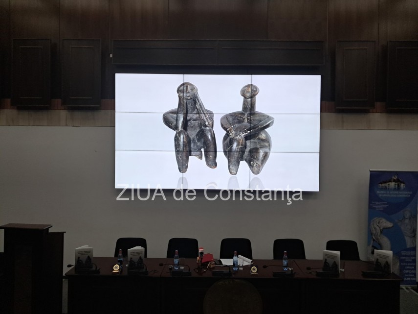 foto video momentul descoperirii arheologice ganditorul si femeia sezand marcat de muzeul de istorie foto video momentul descoperirii arheologice ganditorul si femeia sezand marcat de muzeul de istorie