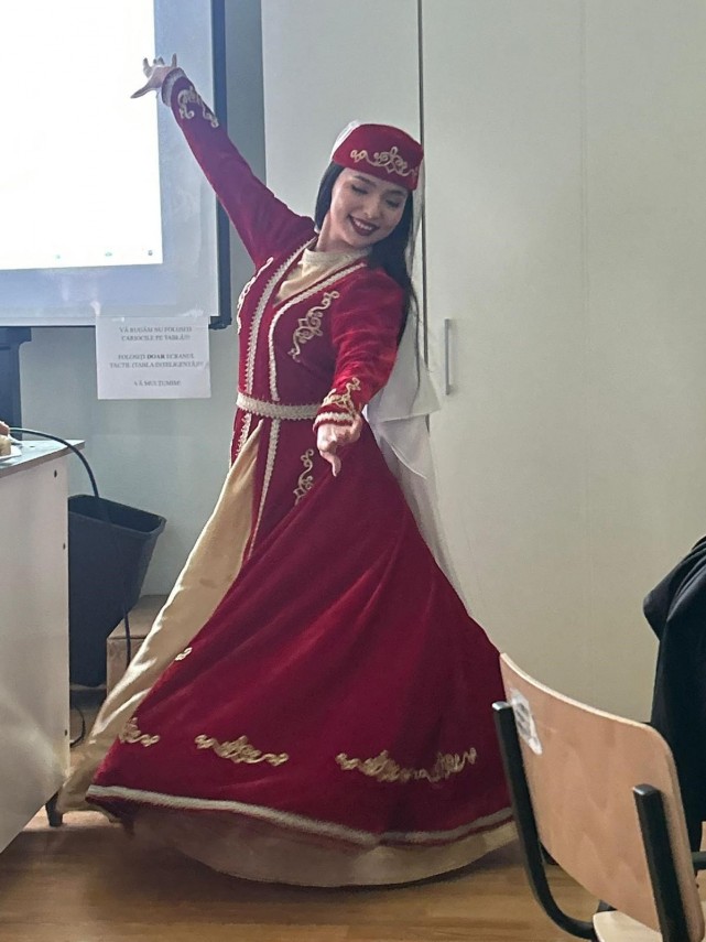 foto stiri constanta performanta remarcabila pentru doua eleve ale liceului teoretic nicolae balcescu foto stiri constanta performanta remarcabila pentru doua eleve ale liceului teoretic nicolae balcescu