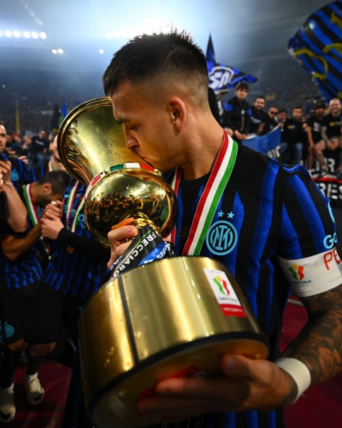dupa titlul de campion in seria a antrenorul cristi chivu a castigat cu inter milano si cupa italiei dupa titlul de campion in seria a antrenorul cristi chivu a castigat cu inter milano si cupa italiei