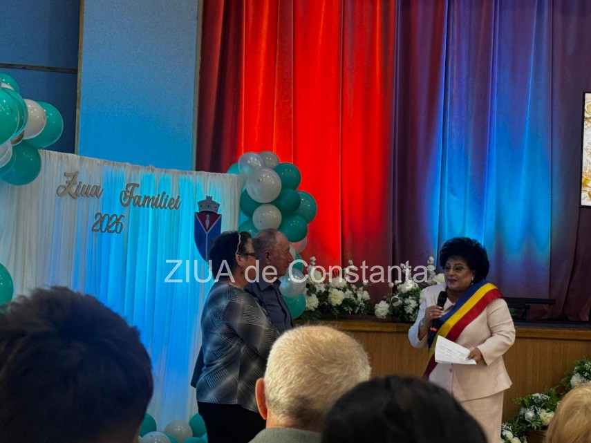 foto video stiri constanta ziua internationala a familiei sarbatorita la cumpana cuplurile de aur si foto video stiri constanta ziua internationala a familiei sarbatorita la cumpana cuplurile de aur si