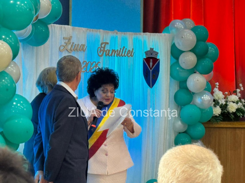 foto video stiri constanta ziua internationala a familiei sarbatorita la cumpana cuplurile de aur si foto video stiri constanta ziua internationala a familiei sarbatorita la cumpana cuplurile de aur si
