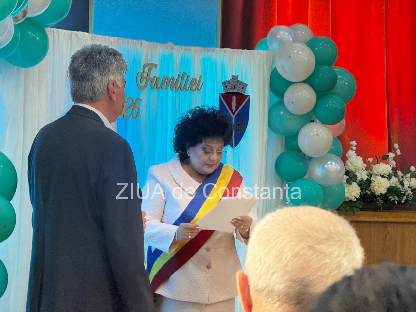 foto video stiri constanta ziua internationala a familiei sarbatorita la cumpana cuplurile de aur si foto video stiri constanta ziua internationala a familiei sarbatorita la cumpana cuplurile de aur si