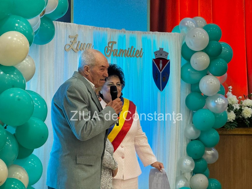 foto video stiri constanta ziua internationala a familiei sarbatorita la cumpana cuplurile de aur si foto video stiri constanta ziua internationala a familiei sarbatorita la cumpana cuplurile de aur si