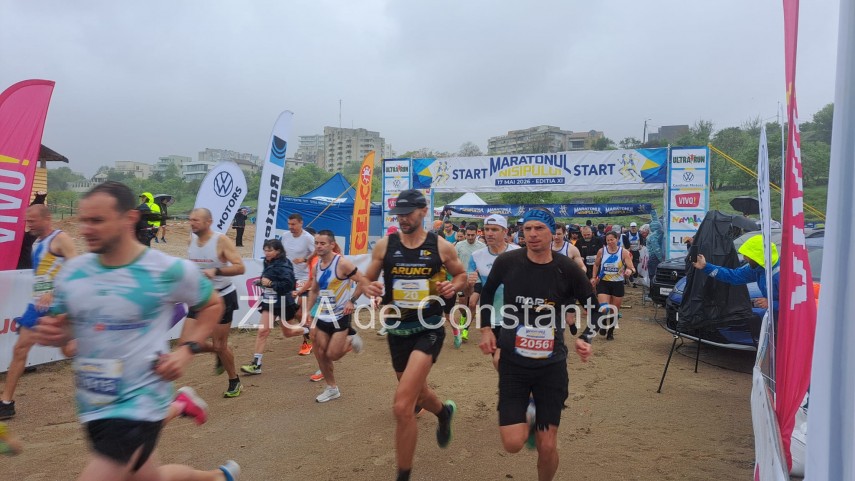 constanta maratonul nisipului next wave iubitorii miscarii au sfidat ploaia si au luat startul in editia constanta maratonul nisipului next wave iubitorii miscarii au sfidat ploaia si au luat startul in editia