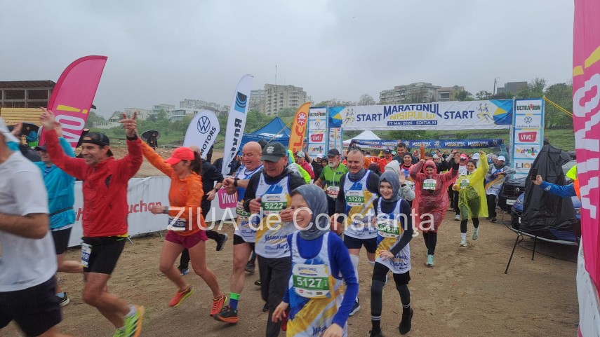 constanta maratonul nisipului next wave iubitorii miscarii au sfidat ploaia si au luat startul in editia constanta maratonul nisipului next wave iubitorii miscarii au sfidat ploaia si au luat startul in editia