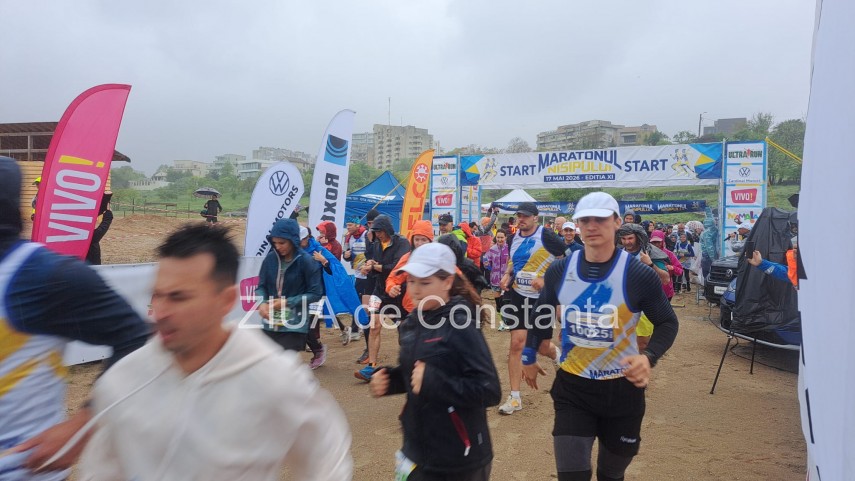 constanta maratonul nisipului next wave iubitorii miscarii au sfidat ploaia si au luat startul in editia constanta maratonul nisipului next wave iubitorii miscarii au sfidat ploaia si au luat startul in editia