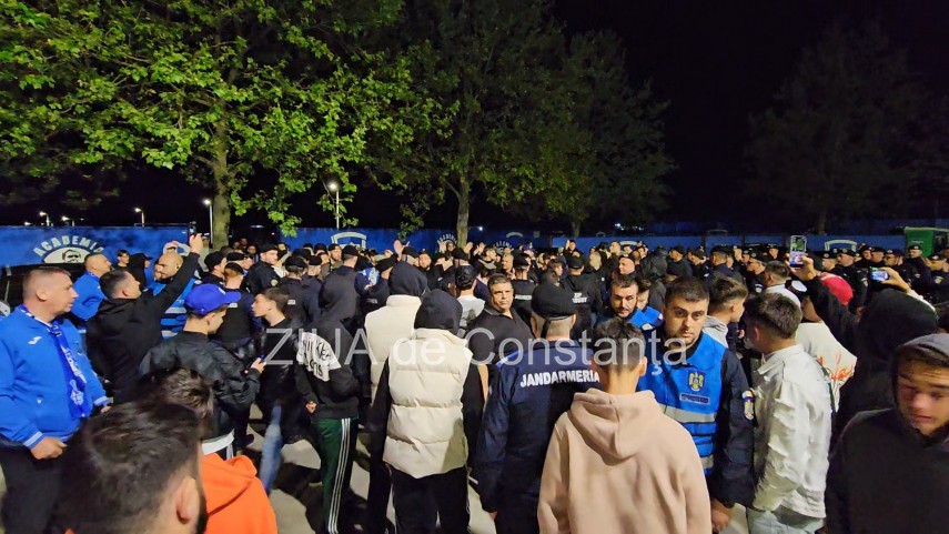 farul constanta la baraj fanii au luat foc nu meritati in alb albastru sa jucati demisia sau mai bine farul constanta la baraj fanii au luat foc nu meritati in alb albastru sa jucati demisia sau mai bine