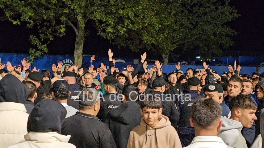 farul constanta la baraj fanii au luat foc nu meritati in alb albastru sa jucati demisia sau mai bine farul constanta la baraj fanii au luat foc nu meritati in alb albastru sa jucati demisia sau mai bine