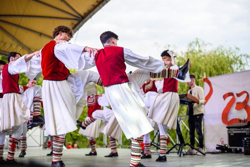 foto ziua nationala a armanilor celebrata prin evenimente culturale in bucuresti constanta si tulcea foto ziua nationala a armanilor celebrata prin evenimente culturale in bucuresti constanta si tulcea