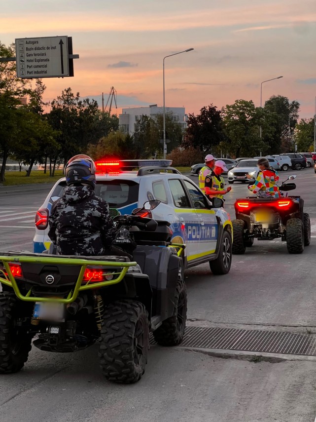 foto actiuni ale politistilor rutieri din tulcea pentru siguranta motociclistilor in traficul rutier foto actiuni ale politistilor rutieri din tulcea pentru siguranta motociclistilor in traficul rutier