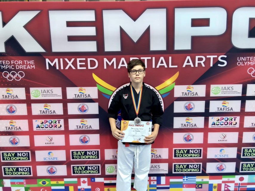 luptatorii cs medgidia medaliati la campionatul national de full kempo un nou concurs noi lectii si inca luptatorii cs medgidia medaliati la campionatul national de full kempo un nou concurs noi lectii si inca