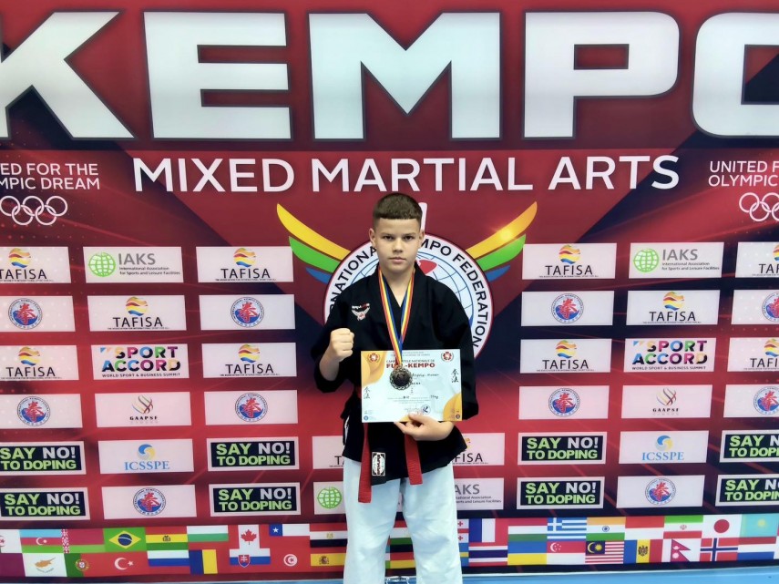 luptatorii cs medgidia medaliati la campionatul national de full kempo un nou concurs noi lectii si inca luptatorii cs medgidia medaliati la campionatul national de full kempo un nou concurs noi lectii si inca