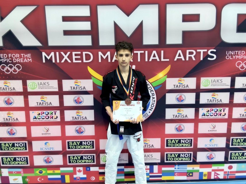 luptatorii cs medgidia medaliati la campionatul national de full kempo un nou concurs noi lectii si inca luptatorii cs medgidia medaliati la campionatul national de full kempo un nou concurs noi lectii si inca
