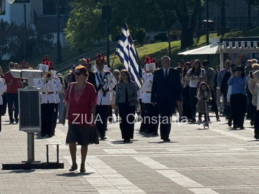 foto video concertul filarmonicii municipale din lamia grecia organizat in fata cazinoului constanta foto video concertul filarmonicii municipale din lamia grecia organizat in fata cazinoului constanta