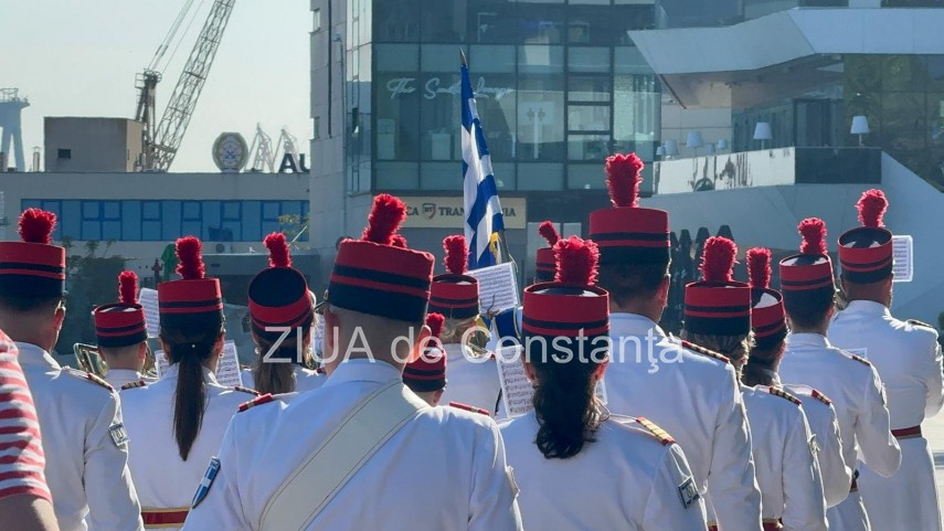 foto video concertul filarmonicii municipale din lamia grecia organizat in fata cazinoului constanta foto video concertul filarmonicii municipale din lamia grecia organizat in fata cazinoului constanta