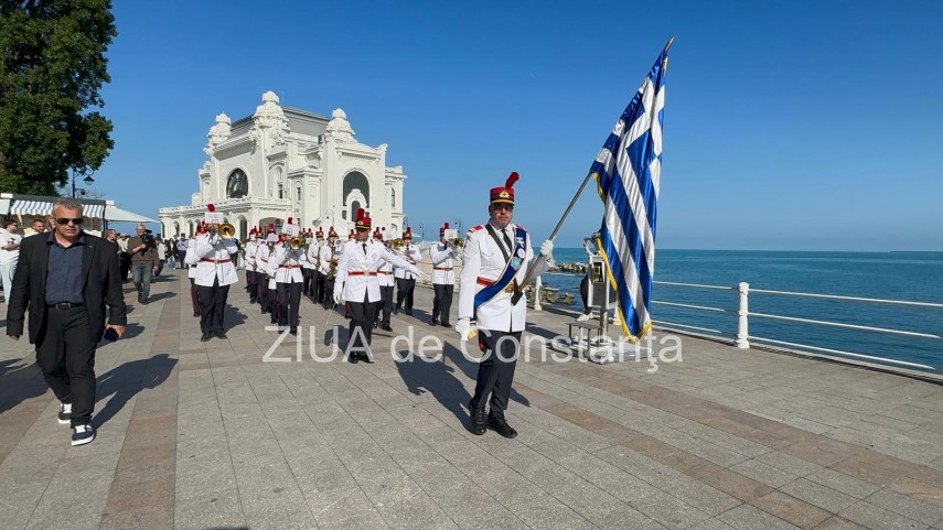 foto video concertul filarmonicii municipale din lamia grecia organizat in fata cazinoului constanta foto video concertul filarmonicii municipale din lamia grecia organizat in fata cazinoului constanta