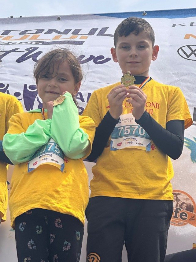 constanta sport la puterea a patra in familia fugaru avea zece luni la debutul la maratonul nisipului constanta sport la puterea a patra in familia fugaru avea zece luni la debutul la maratonul nisipului
